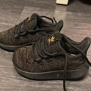 Toddler Adidas Tubular Shadow sneakers